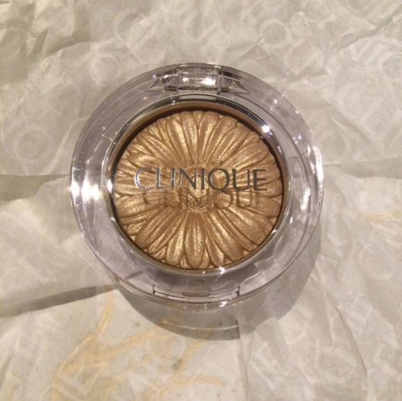 Clinique Cheek Pop Highlighter- Gold Celebration Pop - Picture 2 of 5